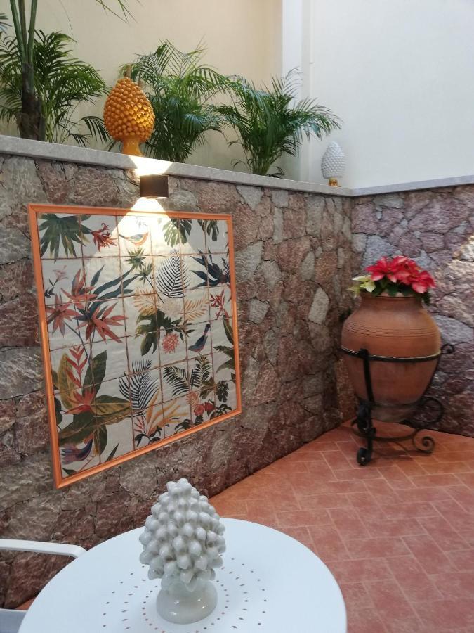 Luxury Apartment Carmen N 2 Centro Storico Di تاورمينا المظهر الخارجي الصورة