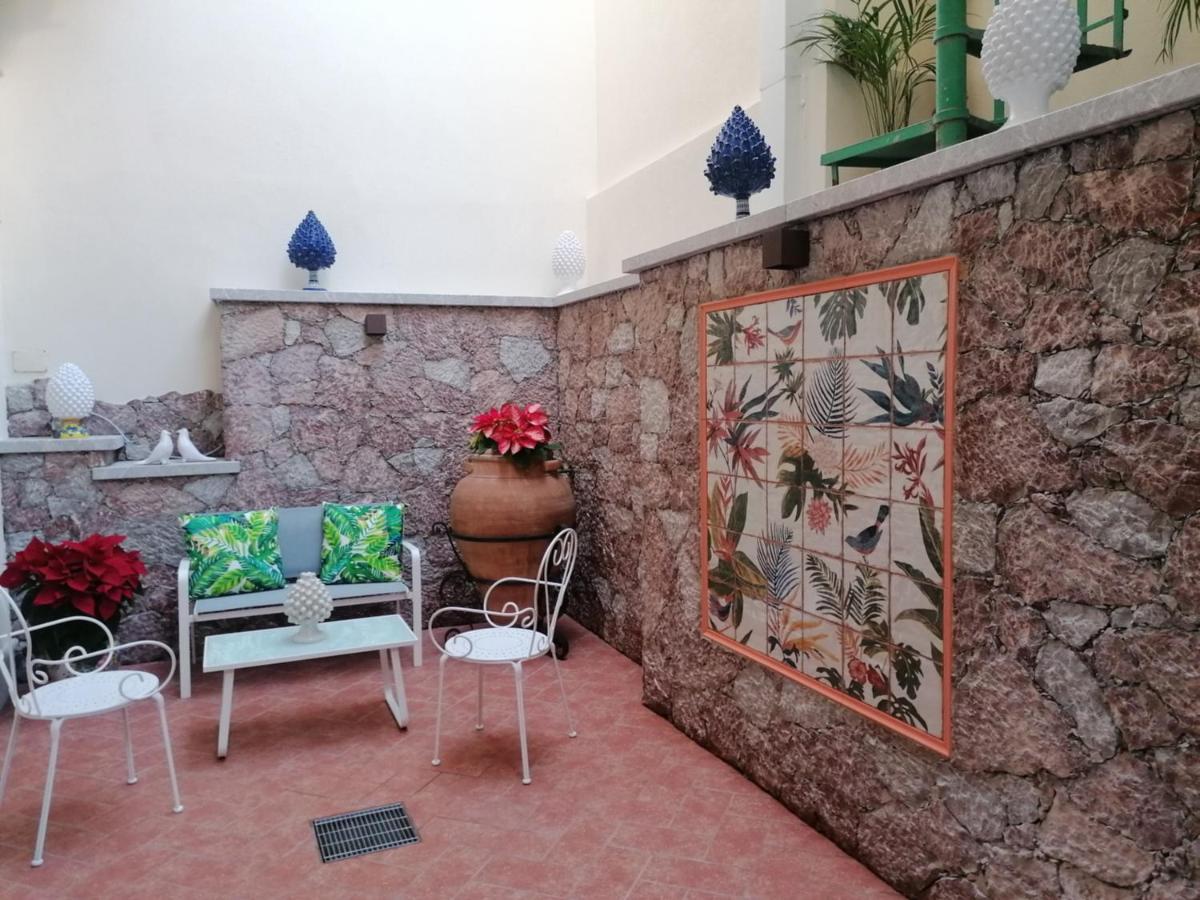 Luxury Apartment Carmen N 2 Centro Storico Di تاورمينا المظهر الخارجي الصورة
