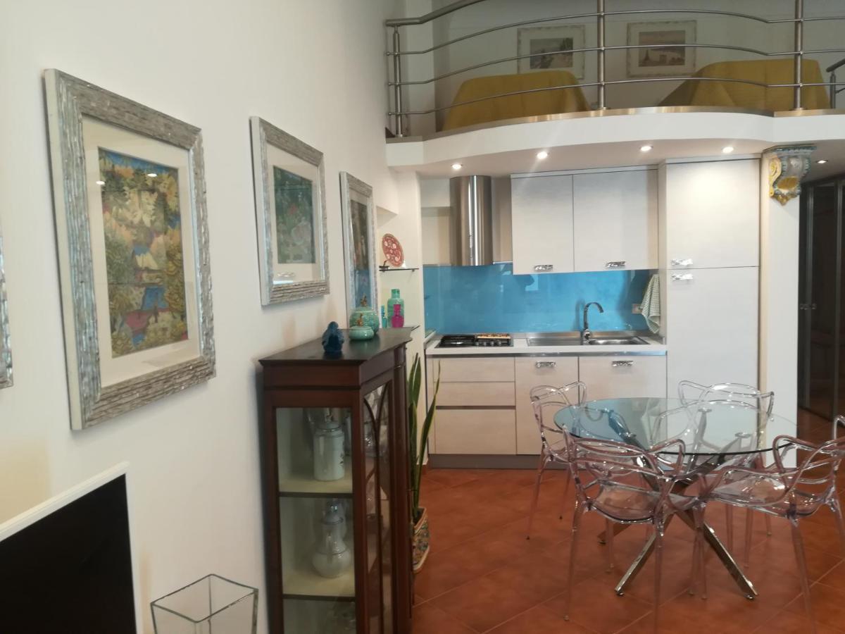 Luxury Apartment Carmen N 2 Centro Storico Di تاورمينا المظهر الخارجي الصورة